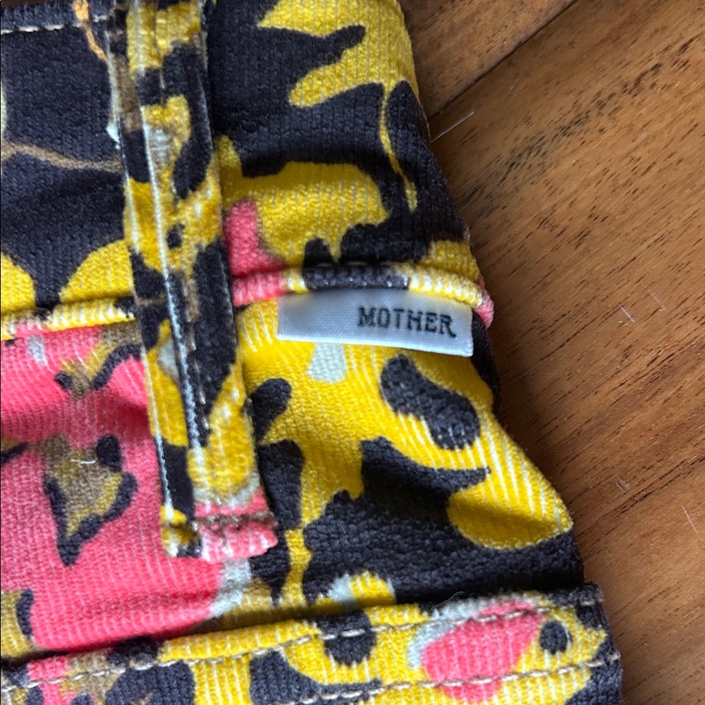 Floral Patterned Pants - Picture 11 of 13